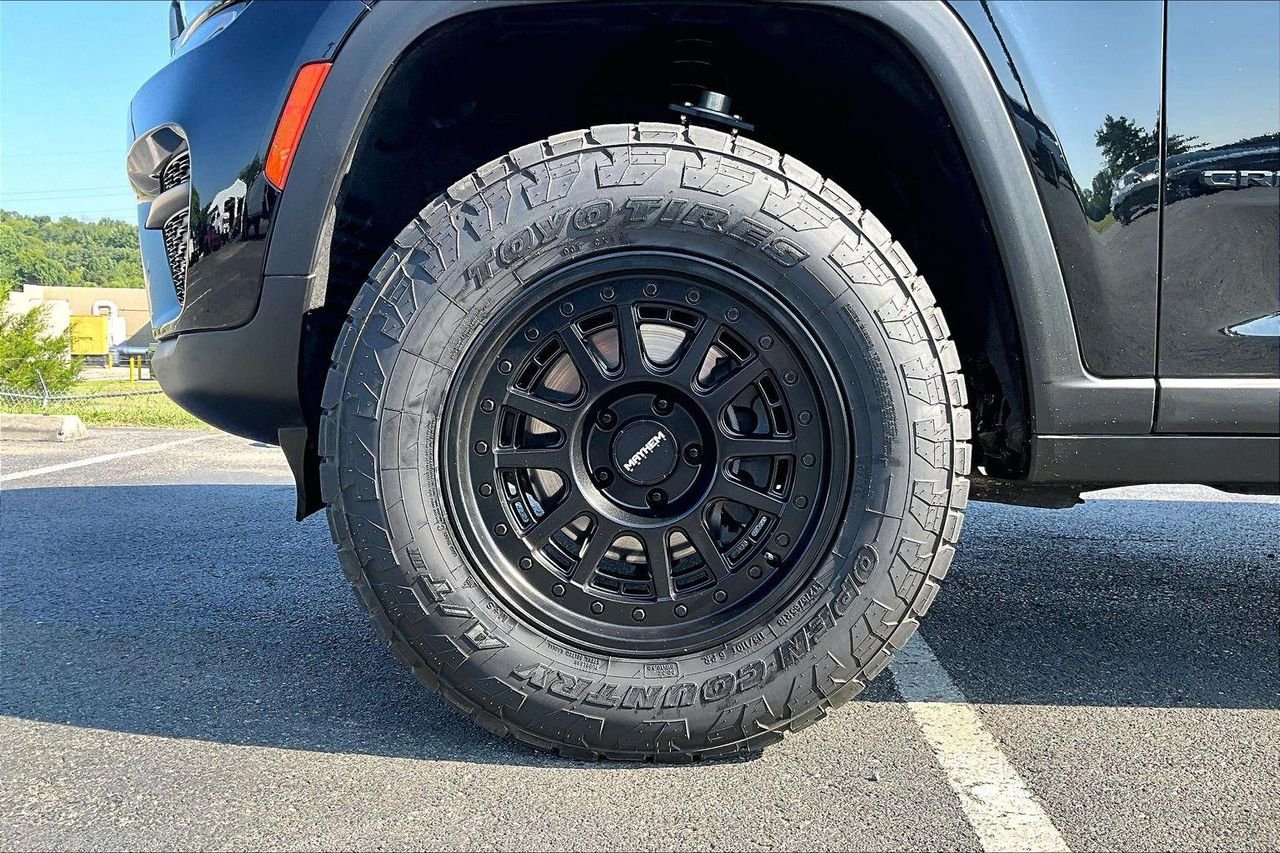 jeep grand cherokee 2024 1C4RJHAG2RC217012 image jeep grand cherokee 2024 1C4RJHAG2RC217012 image